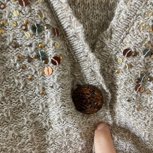 CJ BANKS: women’s Cream Cardagan - Picture 3 of 4